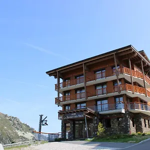 chalet-des-neiges-la-source-des-arcs-les-arcs.hotels-rhonealpes.com/